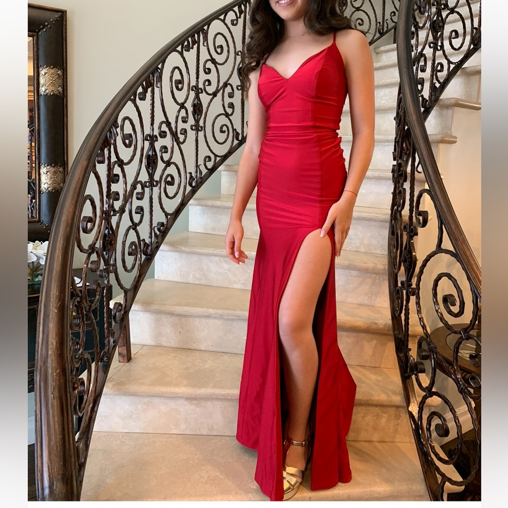 Elegant Red Evening Gown Size XS